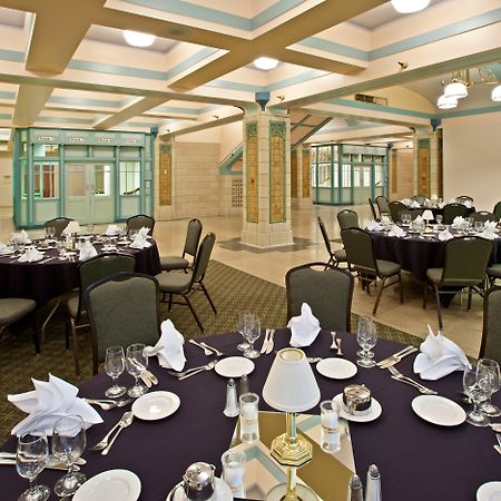 Crowne Plaza Indianapolis-Dwtn-Union Stn By Ihg Ξενοδοχείο Εξωτερικό φωτογραφία