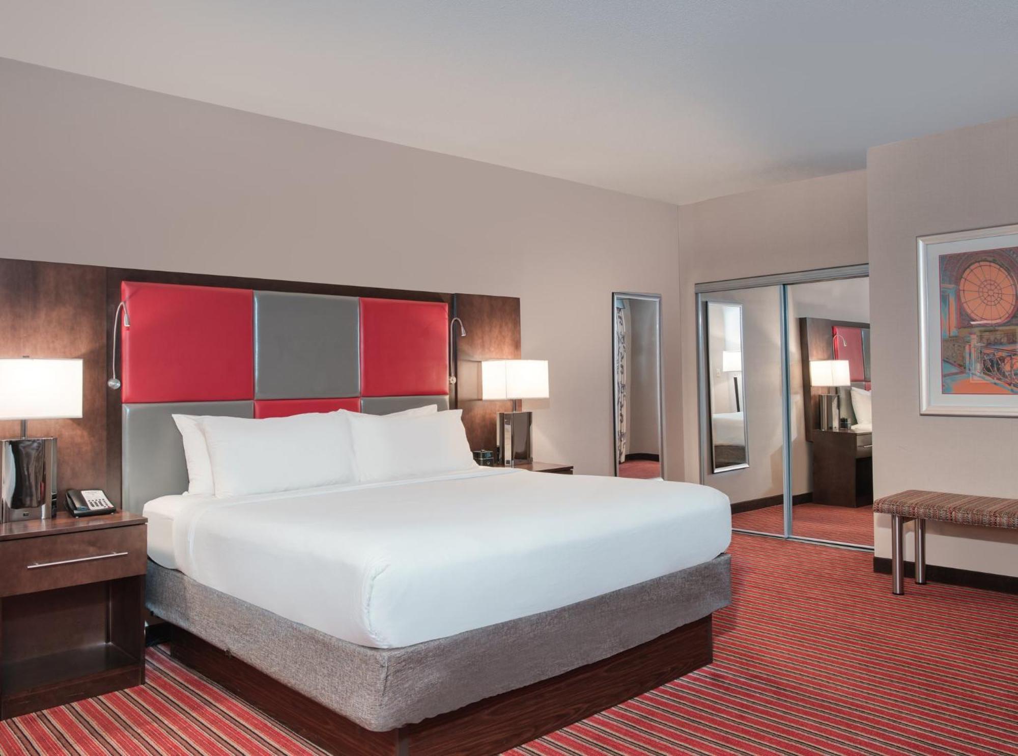 Crowne Plaza Indianapolis-Dwtn-Union Stn By Ihg Ξενοδοχείο Εξωτερικό φωτογραφία
