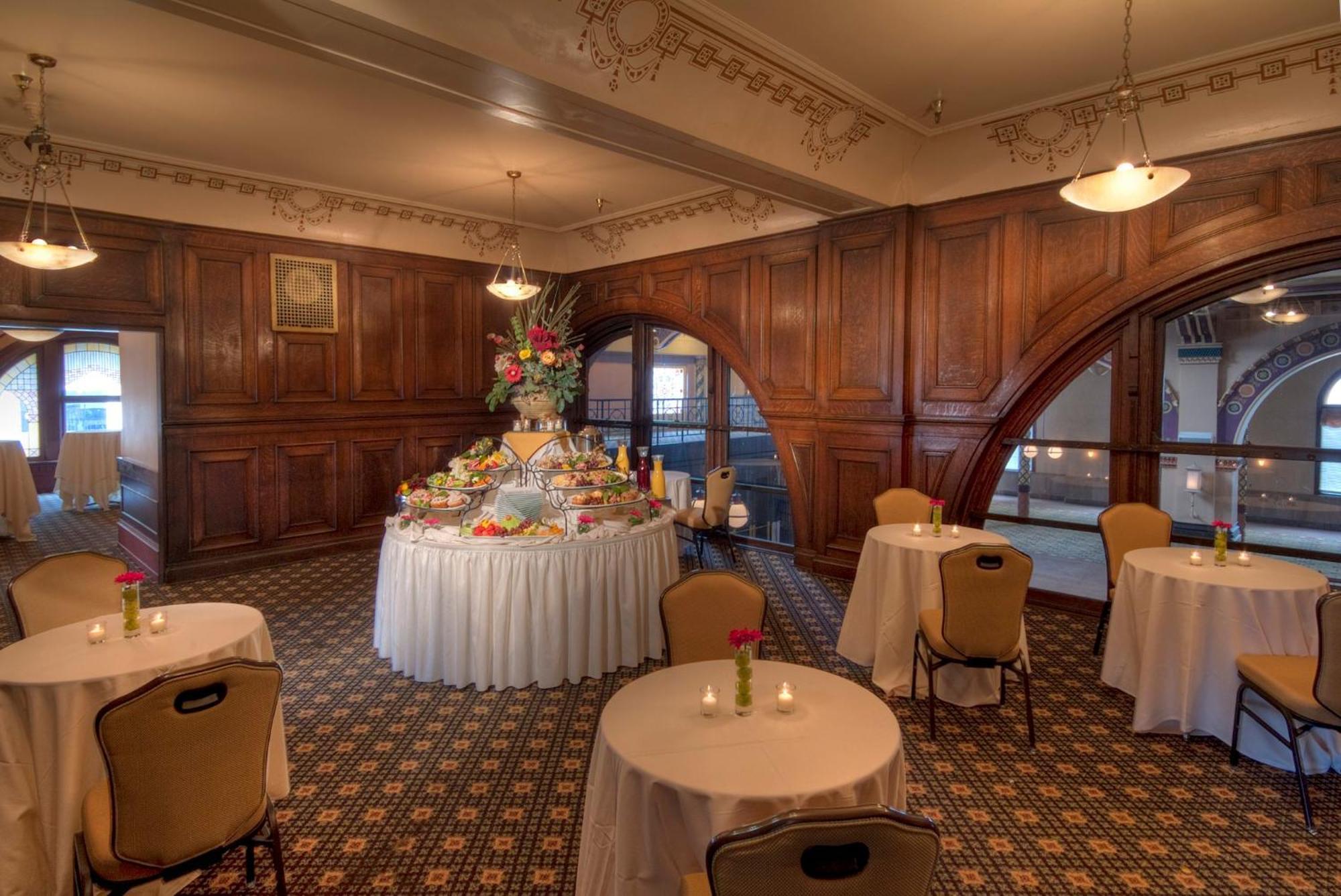 Crowne Plaza Indianapolis-Dwtn-Union Stn By Ihg Ξενοδοχείο Εξωτερικό φωτογραφία